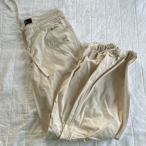 Hollister Adjustable-Rise Parachute Baggy Pants